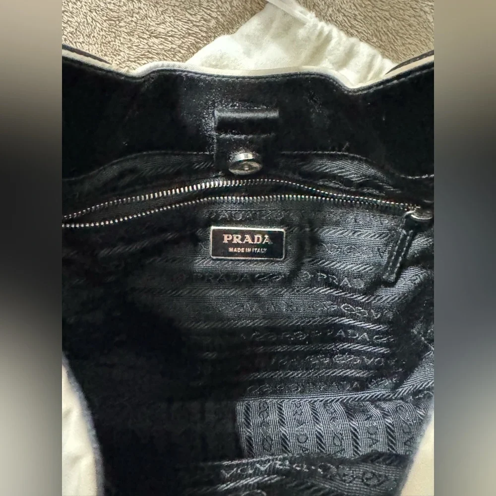 Prada Cream and Black Shoulder Bag - Picture 9 of 14